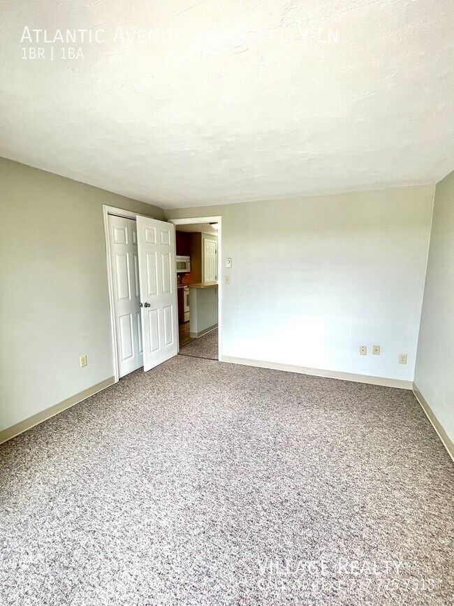 Building Photo - Budget-Friendly newly-remodeled 1-bed with...