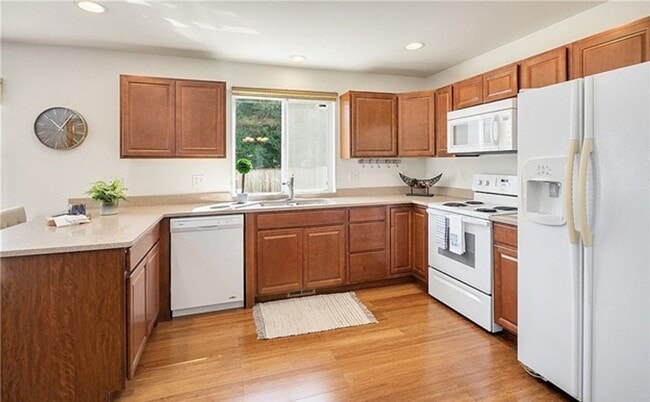 Building Photo - Beautiful 4 bed 2.5 ba Kingsridge home!!