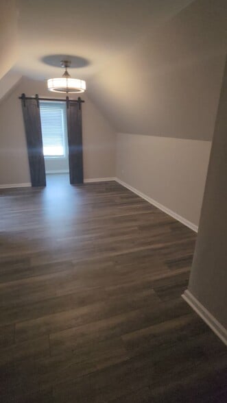 Building Photo - 6025 Standard View Dr