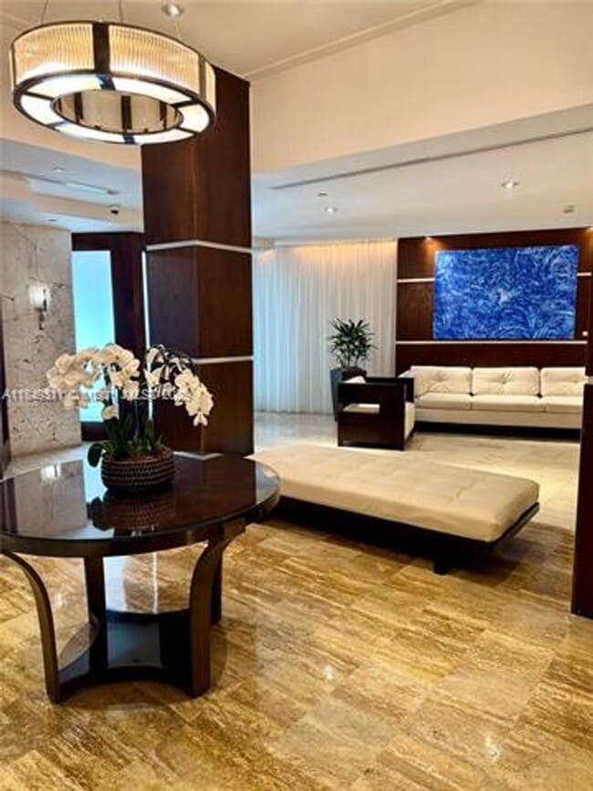 Building Photo - 2451 Brickell Ave
