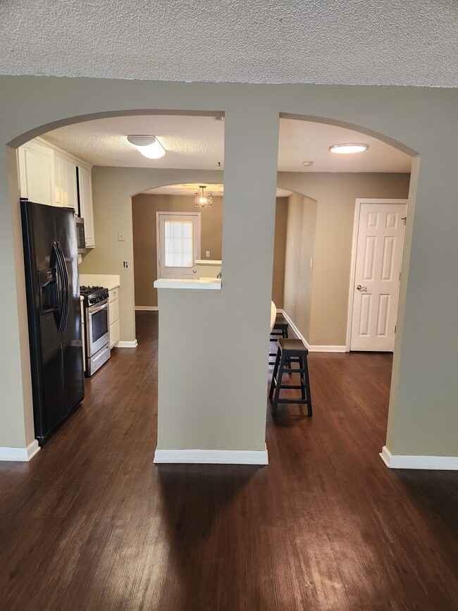 Building Photo - 739 Hynds Springs Dr