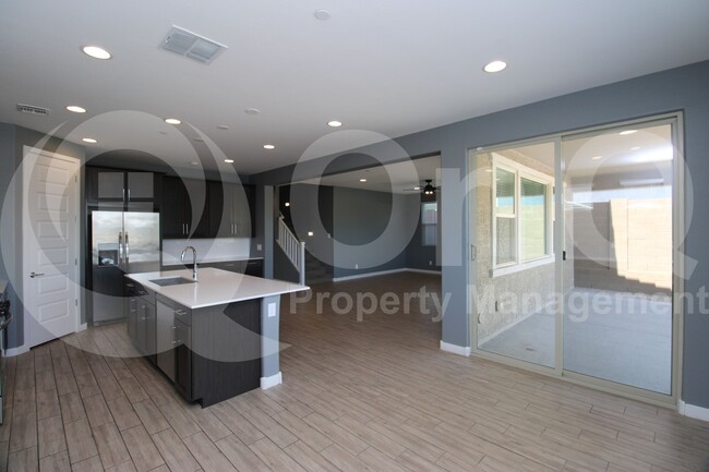 Building Photo - 31925 N 125th Ave
