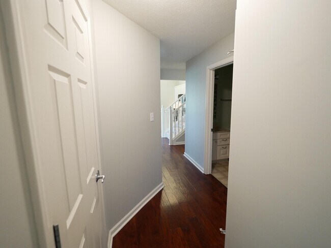 Building Photo - 16841 Loch Cir