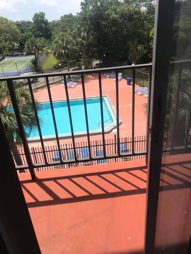 Building Photo - 820 NW 87th Ave