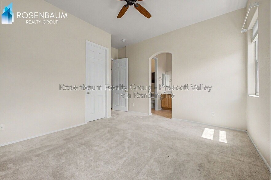 Building Photo - 6747 E Kilkenny Pl