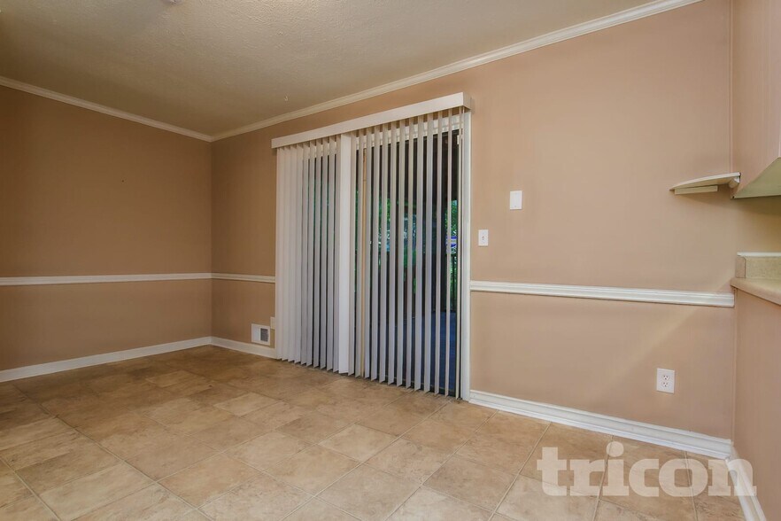 Building Photo - 761 San Miguel Dr