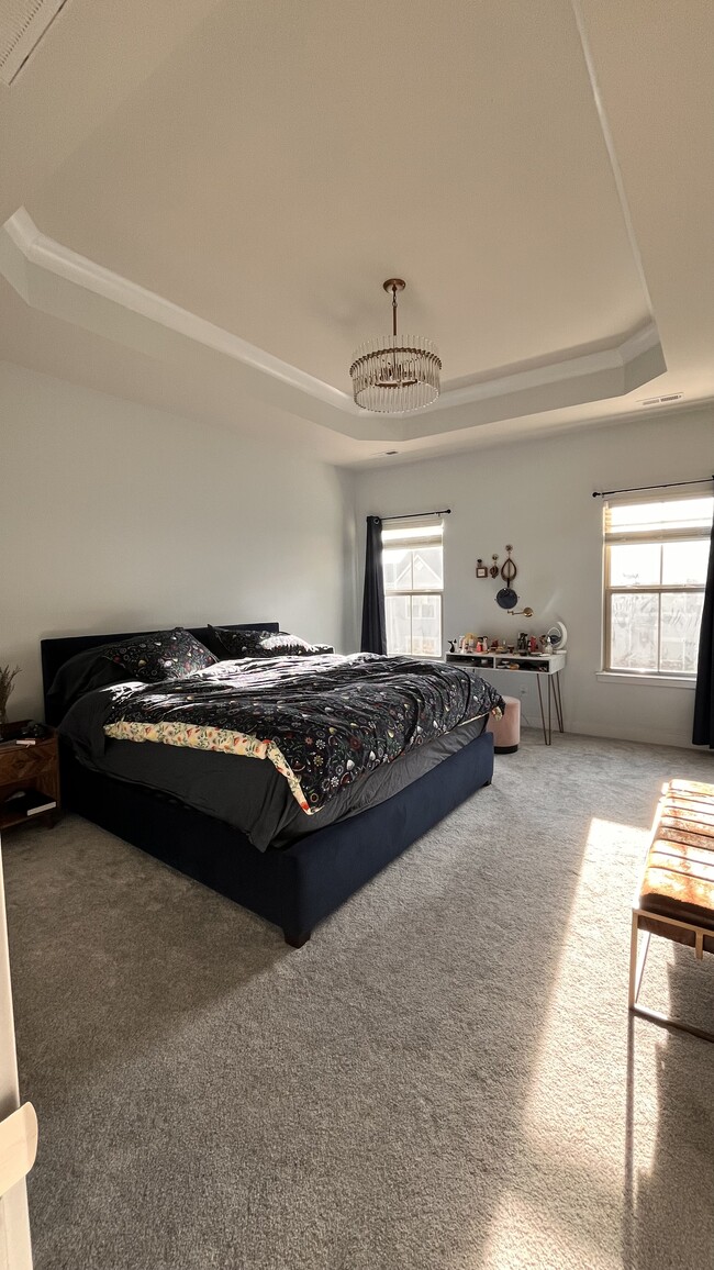 Mason bedroom with walk in closet and bathroom-3rd floor - 4424 Carteret St