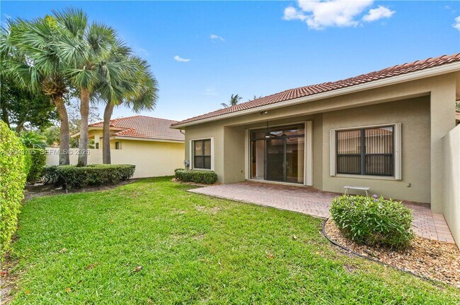 Building Photo - 6823 Fabiano Cir
