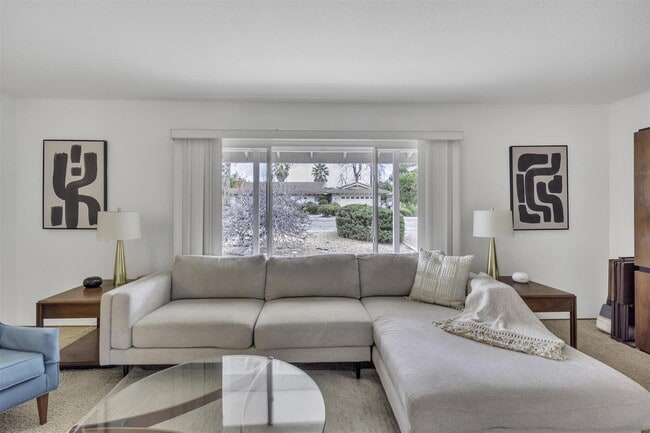 Building Photo - FULLY FURNISHED Mid-Century Modern 3 Bed R...