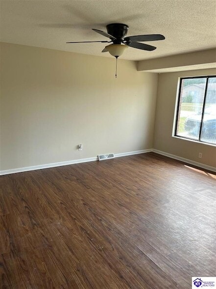 Building Photo - 1709 Cliff Ridge Ct