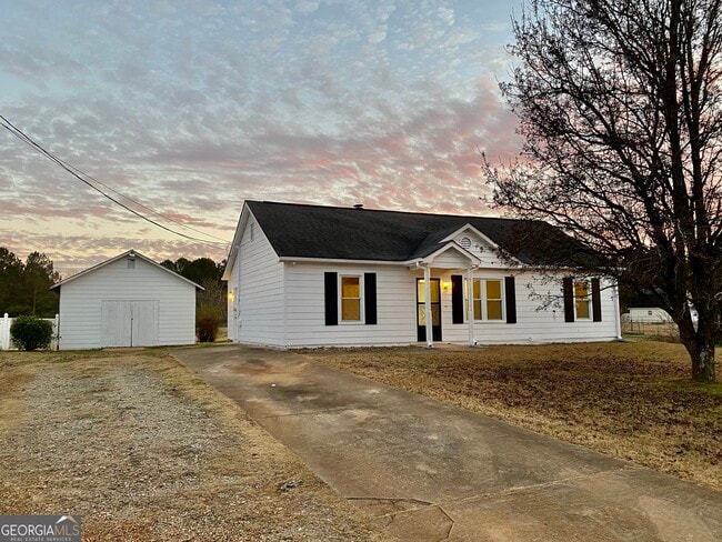 Building Photo - 1292 Dolly Nixon Rd