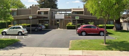 Building Photo - 2004 Ahern St