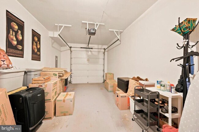 Building Photo - 4437 Driftwood Dr