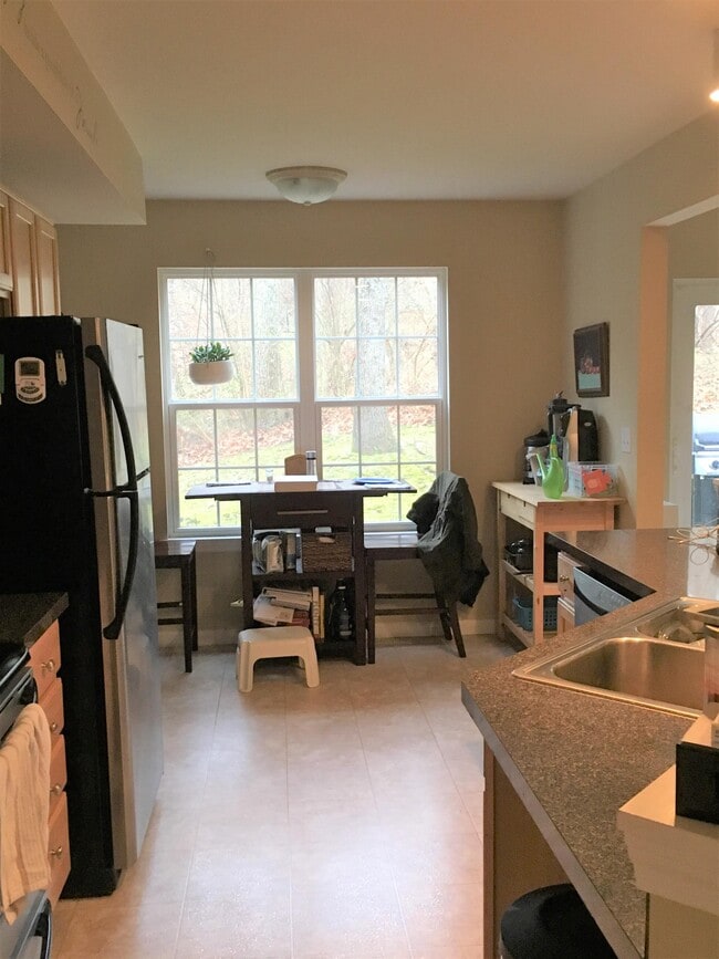 Building Photo - 4 Westfield Pl