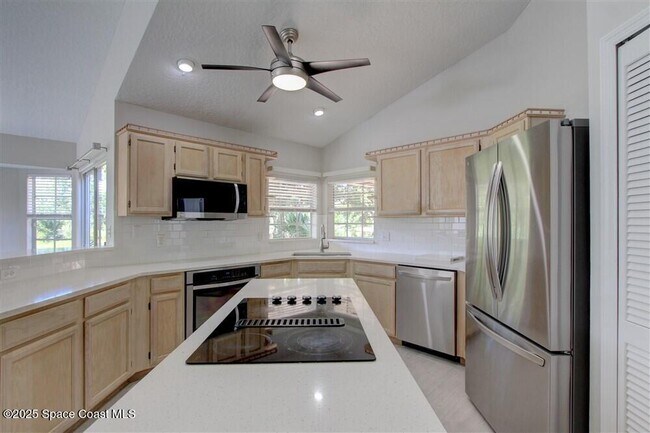 Building Photo - 4240 Wood Haven Dr