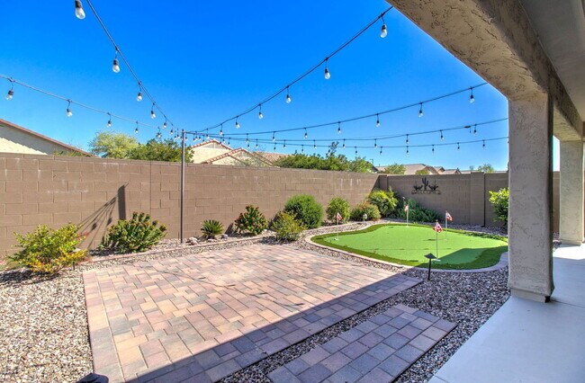 Building Photo - 6570 W Sonoma Way
