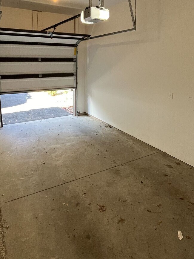 Building Photo - 1529 Birnam Dr