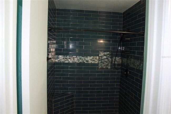 Building Photo - 1014 Meadowood Pointe Rd