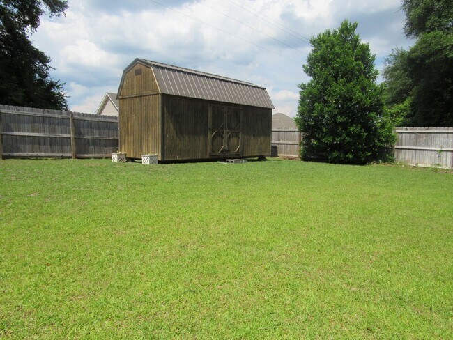 Building Photo - Valley Chase Subdivision!