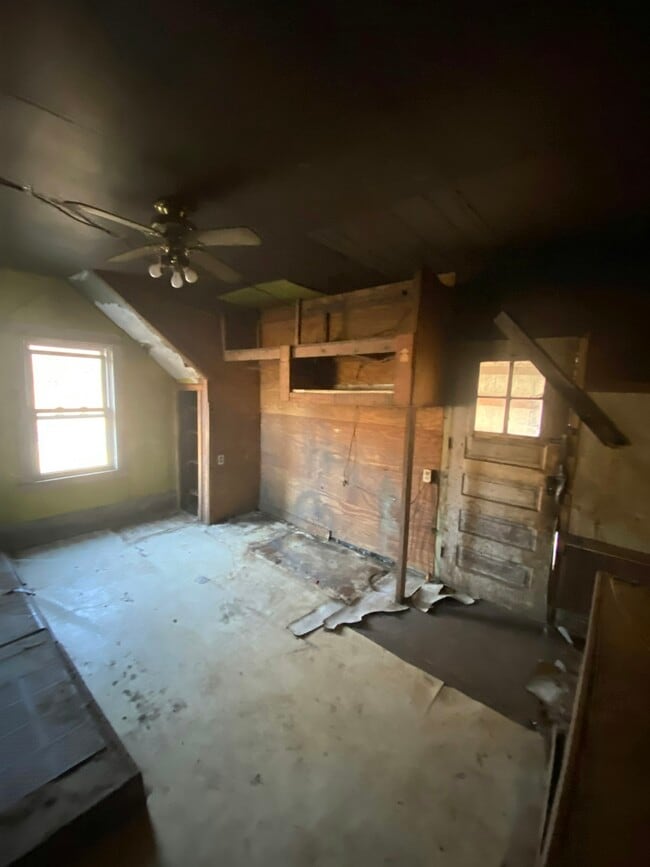 Building Photo - 5703 Lee Hwy