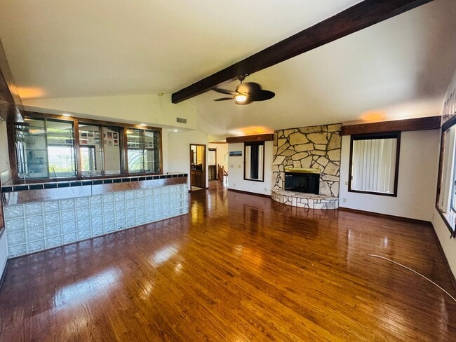 Building Photo - 115 Vientos Rd