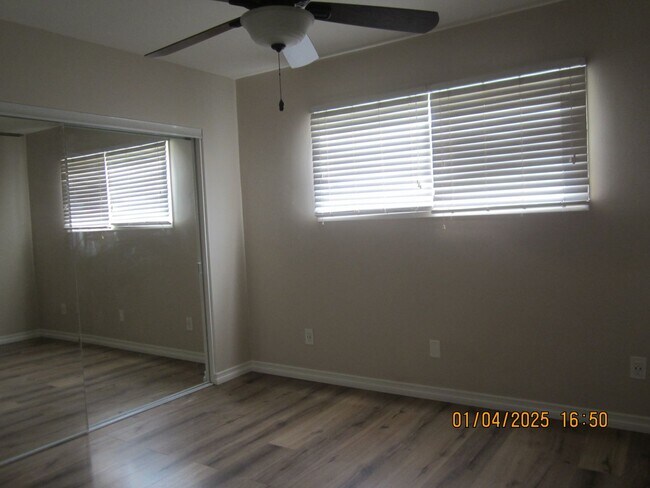 Building Photo - Immaculate 3 bedroom Home University Highlands Riverside