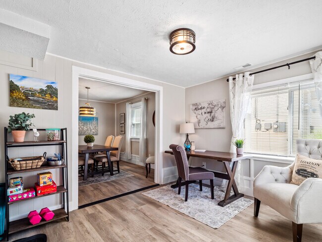 Building Photo - 971 Hayes Ave