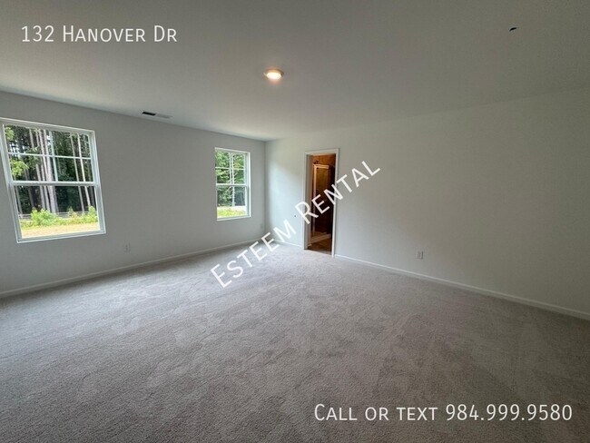 Building Photo - 132 Hanover Dr