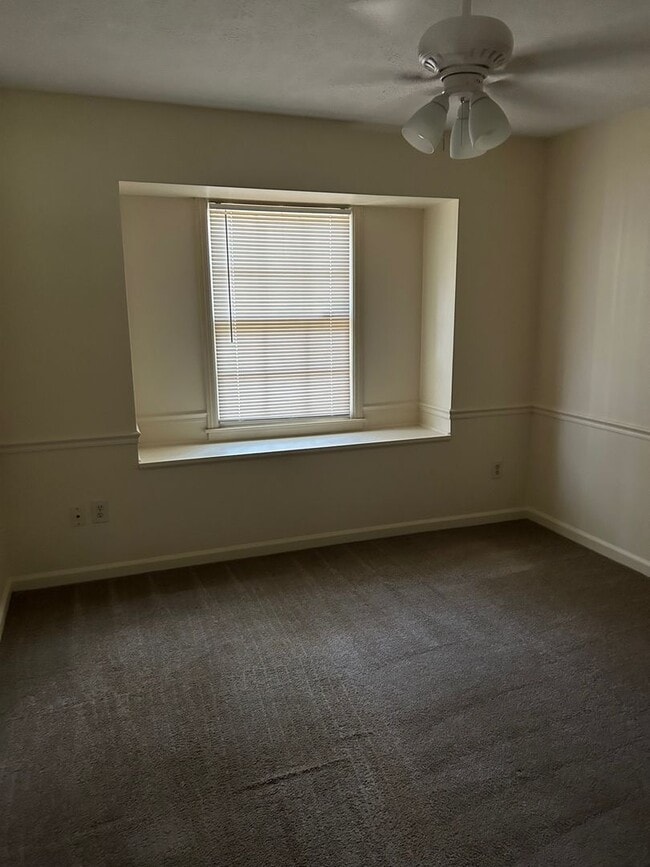 Building Photo - Southside Savannah -Windsor Forest West