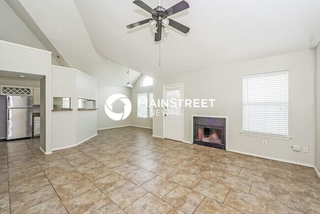 Building Photo - 3 Bedroom Pet-Friendly Home in Fort Worth,...