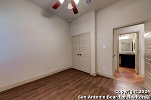 Building Photo - 511 Pecan Forest