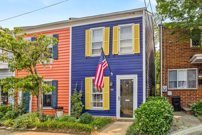 Primary Photo - A Charming home in the heart of Old Town!