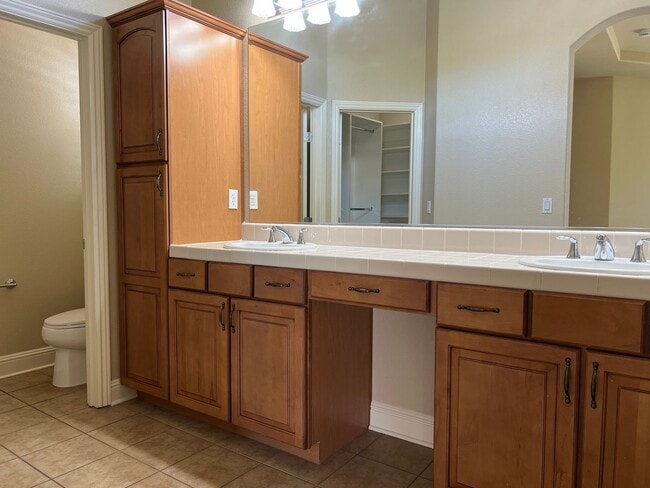 Building Photo - 1256 Jorgenson Dr