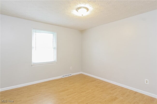 Building Photo - 4757 Orchard Rd