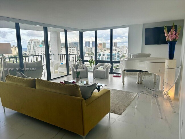 Building Photo - 936 Intracoastal Dr