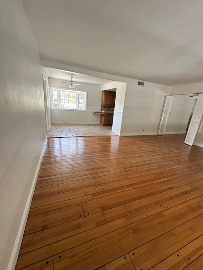 Building Photo - A True Gem in One of the Most Sought-After...