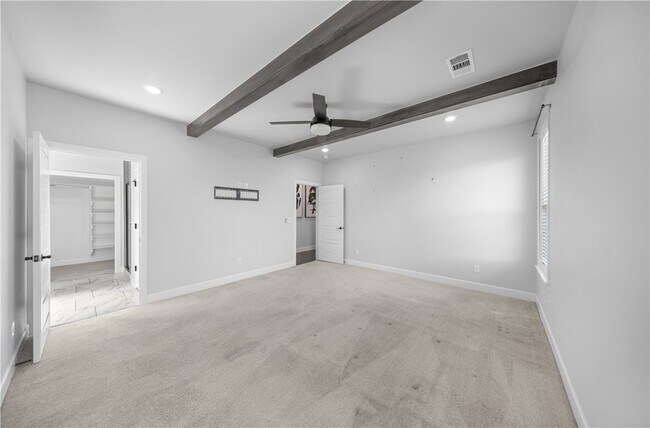 Building Photo - 1140 Hope St