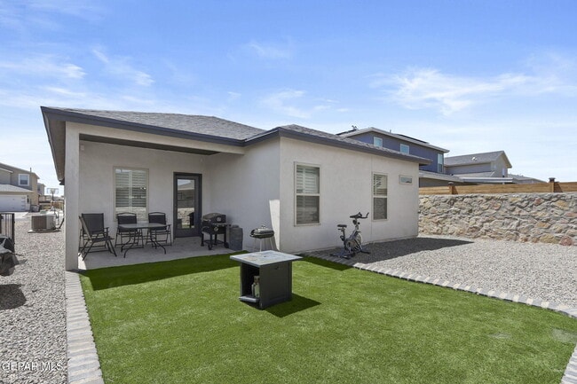 Building Photo - 12273 Desert Vista Ave