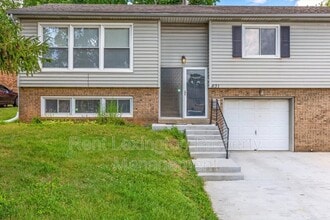 Building Photo - 831 Malabu Dr