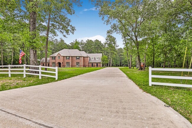 Building Photo - 29006 Reserve Bend Dr