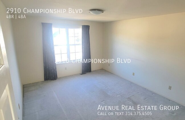 Building Photo - 3000+sqft of Living Space in Estates of Ar...