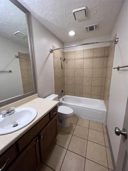 Building Photo - 11913 Metmora Ct