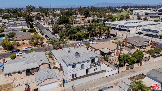 Building Photo - 8224 Vanscoy Ave