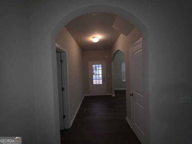 Building Photo - 180 Parkview Pl Dr