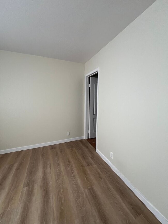 Building Photo - Spacious La Costa 3BR/3BA Townhome; gated complex w/pool, spa and tennis