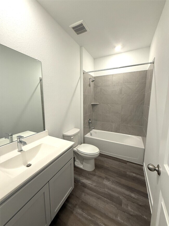 Building Photo - 4308 Wallace Falls Ln