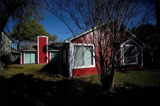 Building Photo - 12051 Spring Grove Dr