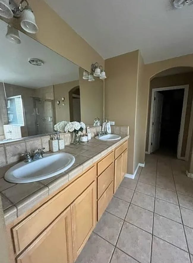 Building Photo - 2638 Niverth Pl