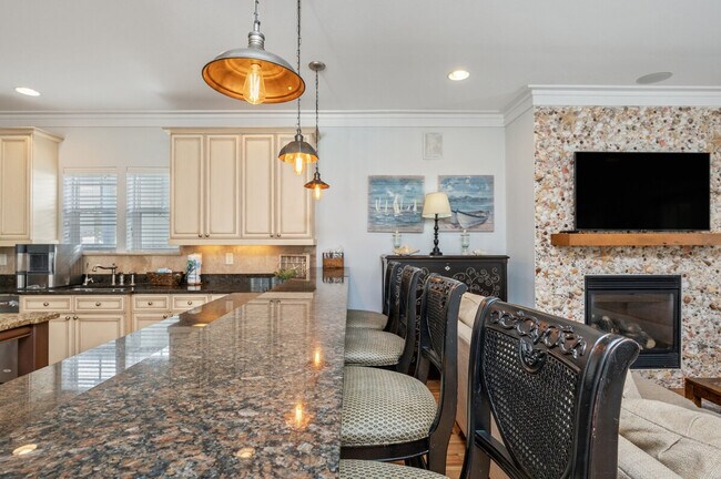 Building Photo - 87 Barracuda St