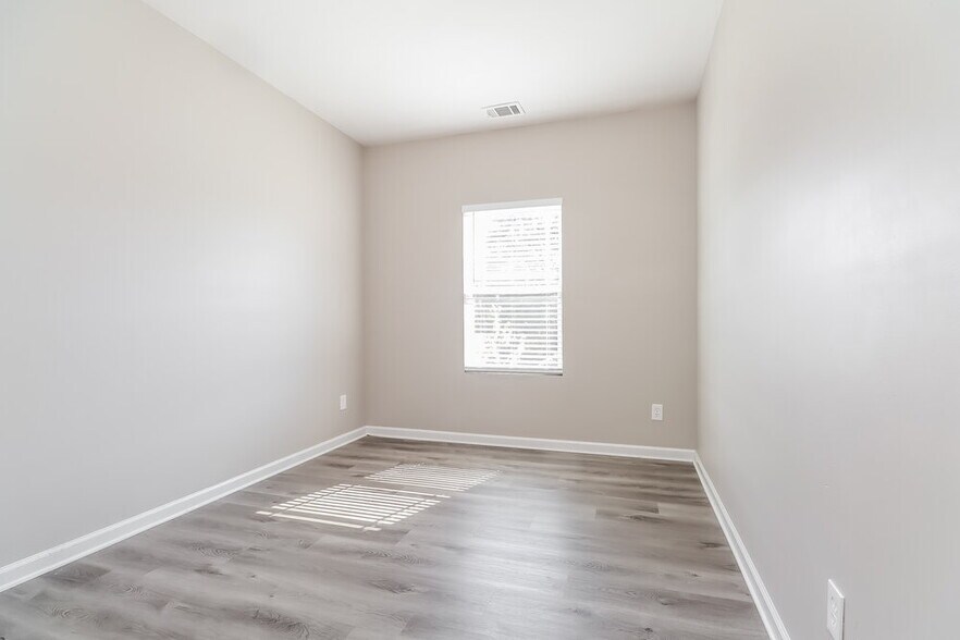 Building Photo - 4014 Haworth Pkwy